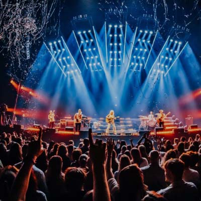 When darkness meets light, the stage has a soul